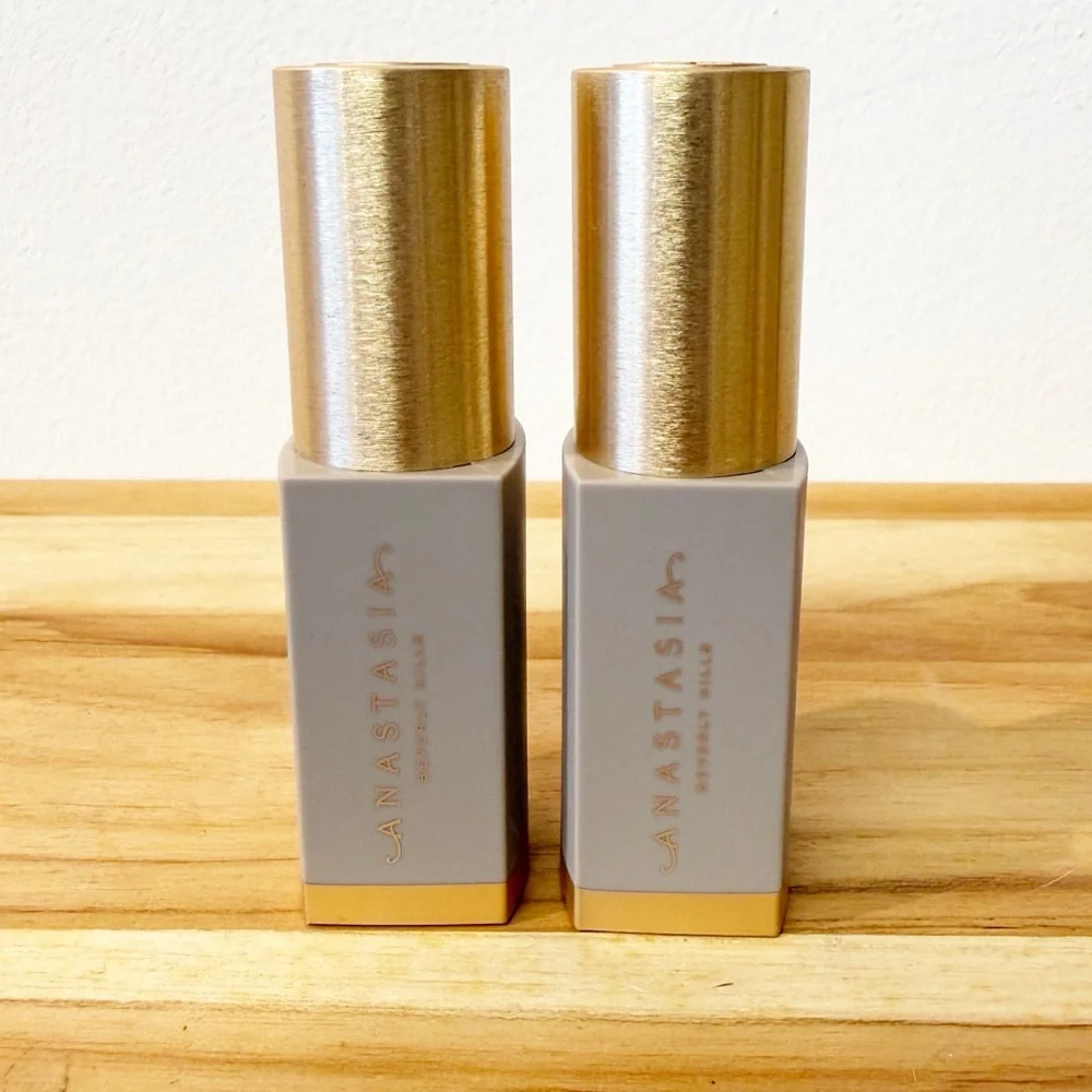 ANASTASIA BEVERLY HILLS Bundle: Two Smooth Blur Contour Sticks in Core and Cast
